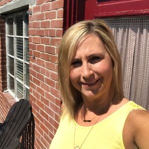 Meet your Posher, Karen